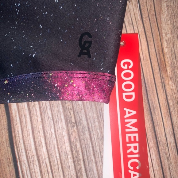 Good American galaxy print sports bra nwt - Picture 7 of 10